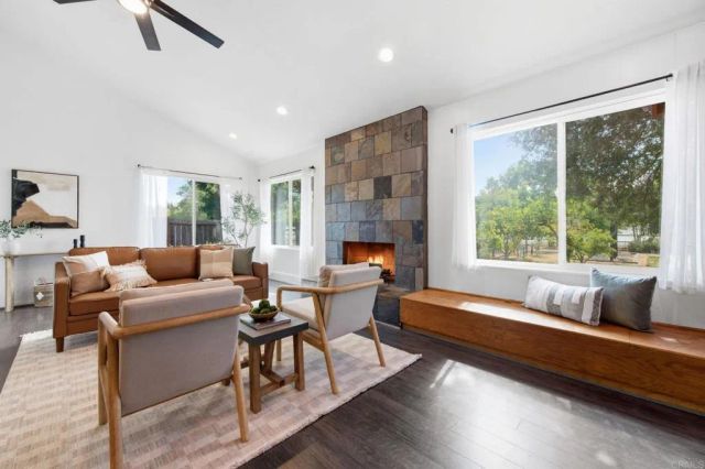 2622 Bernardo Avenue, Escondido, CA 92029