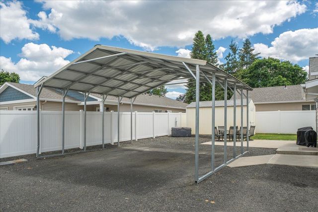 517 S Felts Rd, Spokane Valley, WA 99206
