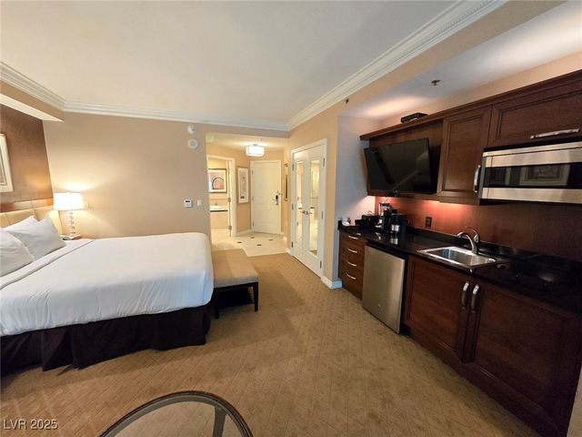 135 East Harmon Avenue 2203, Las Vegas, NV 89109