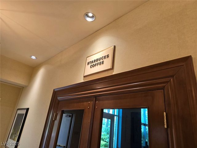 135 East Harmon Avenue 2203, Las Vegas, NV 89109