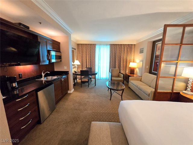 135 East Harmon Avenue 2203, Las Vegas, NV 89109