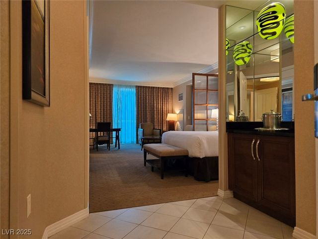 135 East Harmon Avenue 2203, Las Vegas, NV 89109