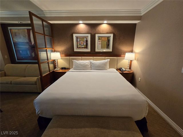 135 East Harmon Avenue 2203, Las Vegas, NV 89109