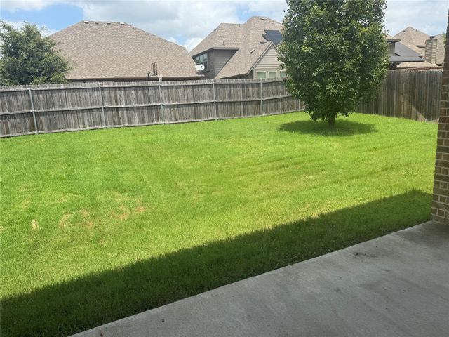 2100 McAllister, Princeton, TX 75407
