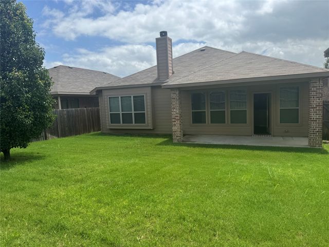 2100 McAllister, Princeton, TX 75407