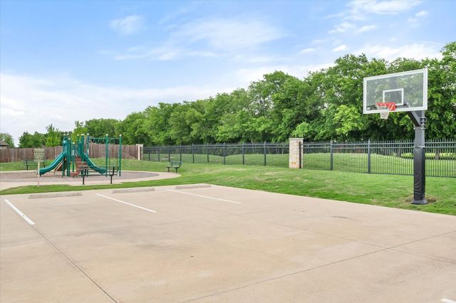 2100 McAllister, Princeton, TX 75407