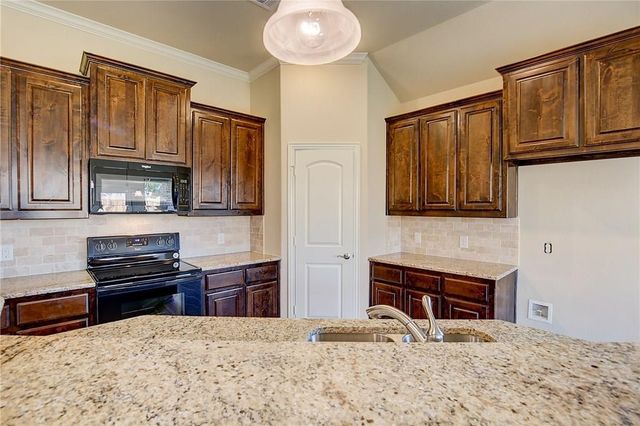 2100 McAllister, Princeton, TX 75407