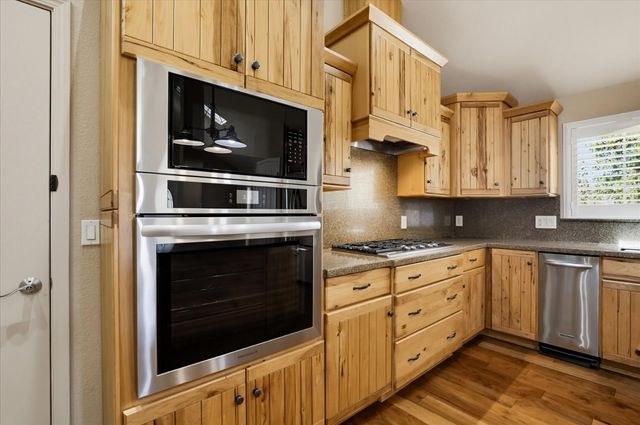 12816 Jones Bar Rd, Nevada City, CA 95959