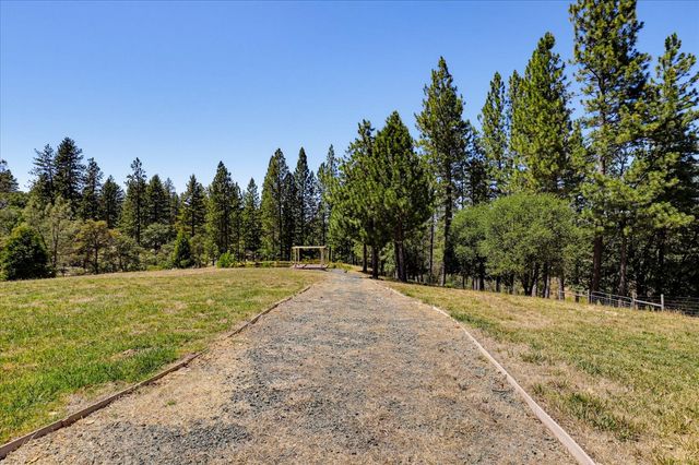12816 Jones Bar Rd, Nevada City, CA 95959