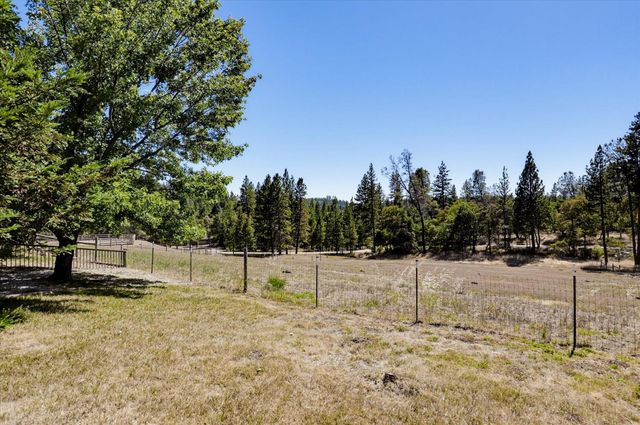 12816 Jones Bar Rd, Nevada City, CA 95959