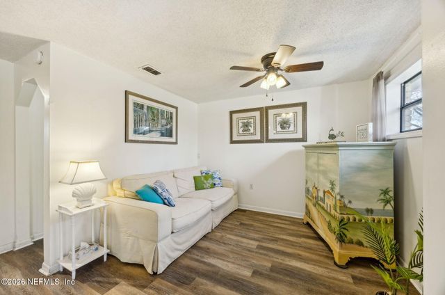 1306 S 4TH Street, Fernandina Beach, FL 32034