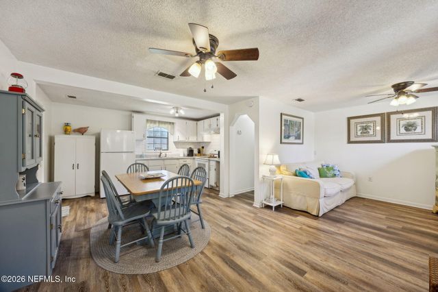 1306 S 4TH Street, Fernandina Beach, FL 32034