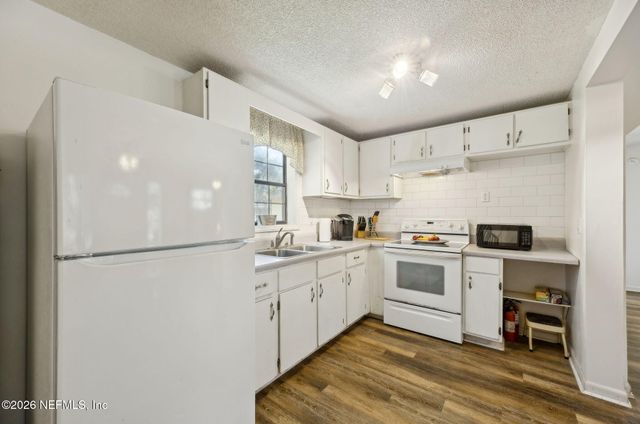 1306 S 4TH Street, Fernandina Beach, FL 32034