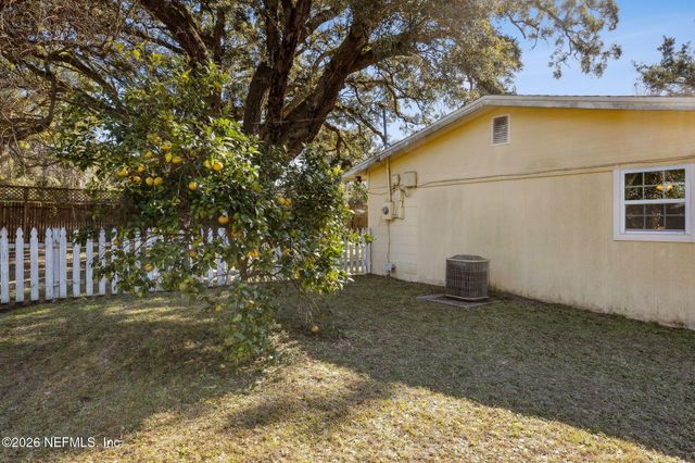 1306 S 4TH Street, Fernandina Beach, FL 32034