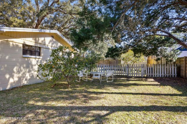 1306 S 4TH Street, Fernandina Beach, FL 32034