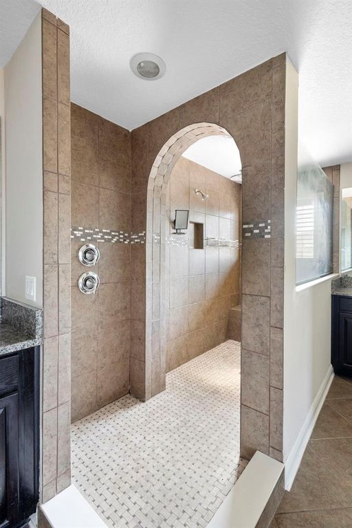 Image 11 of property listing at 1214 FOUNTAIN COIN LOOP, Orlando, FL 32828