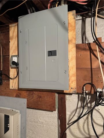 54 Holburn Avenue, Cranston, RI 02910