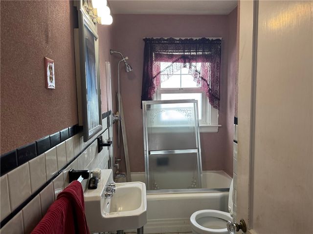 54 Holburn Avenue, Cranston, RI 02910