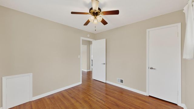 1513 10th Avenue NE, Rochester, MN 55906