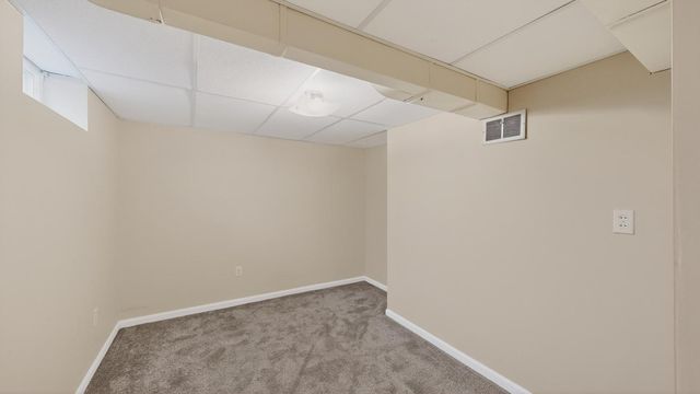 1513 10th Avenue NE, Rochester, MN 55906