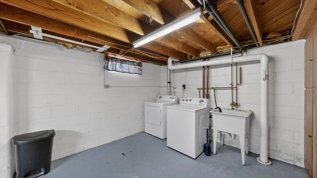 1513 10th Avenue NE, Rochester, MN 55906