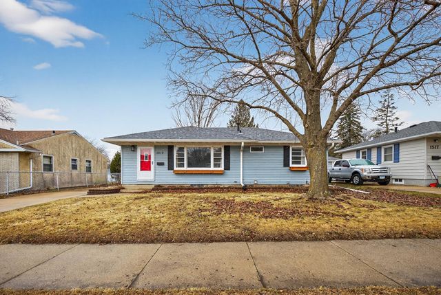 1513 10th Avenue NE, Rochester, MN 55906