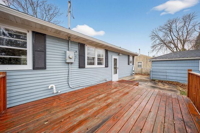 1513 10th Avenue NE, Rochester, MN 55906