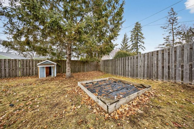 1513 10th Avenue NE, Rochester, MN 55906