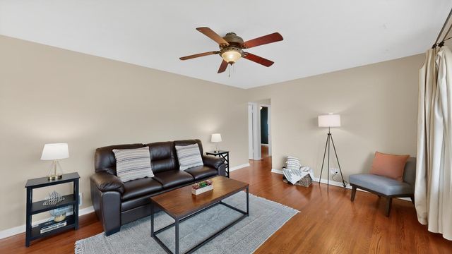 1513 10th Avenue NE, Rochester, MN 55906