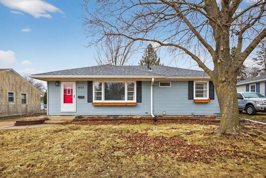 1513 10th Avenue NE, Rochester, MN 55906