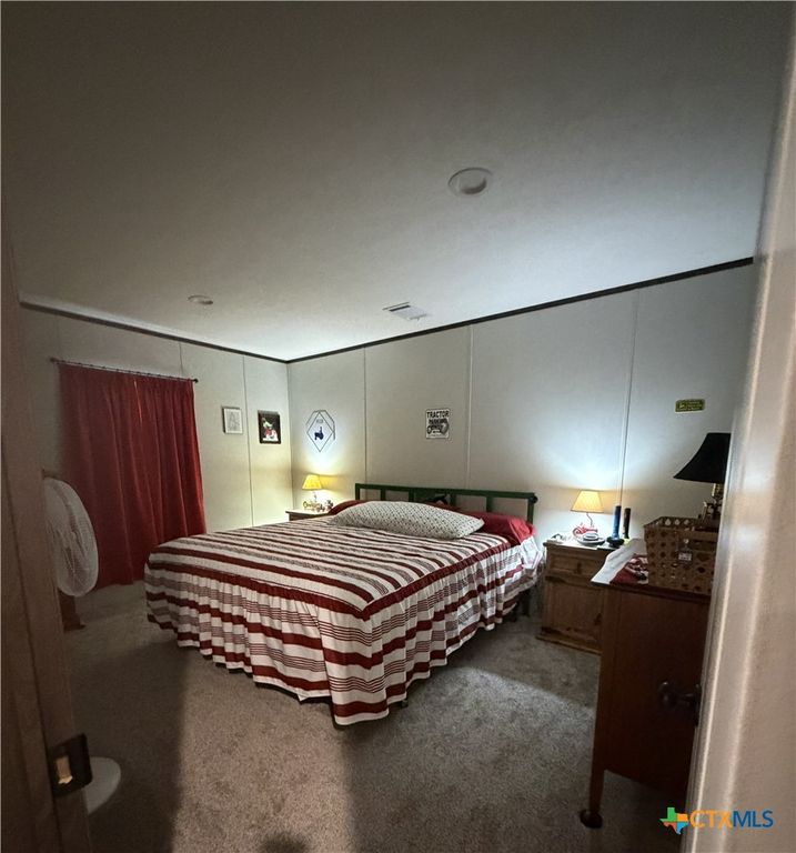 Image 15 of property listing at 1576 Settlers Way 2, Seguin, TX 78155