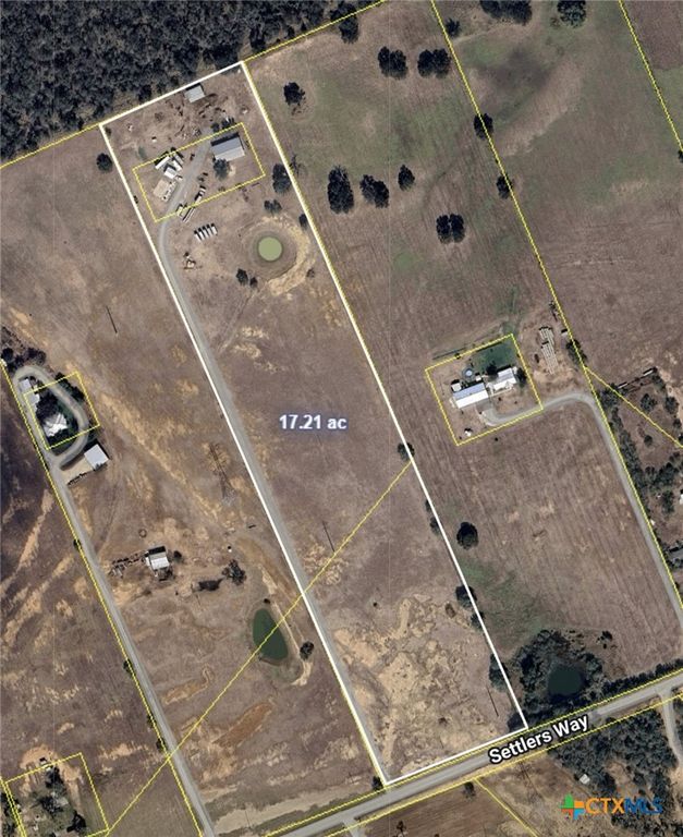 Image 25 of property listing at 1576 Settlers Way 2, Seguin, TX 78155