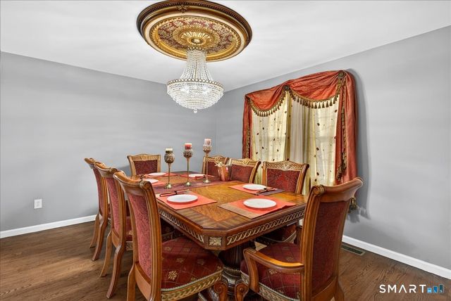 72 Broadmere Road, Stratford, CT 06614