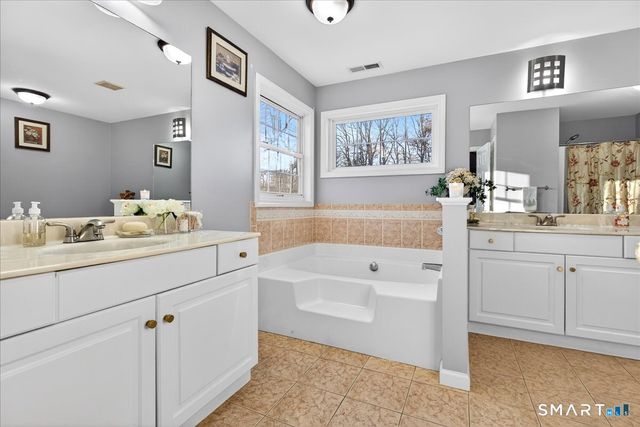 72 Broadmere Road, Stratford, CT 06614