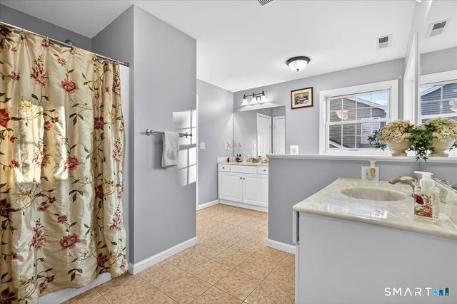 72 Broadmere Road, Stratford, CT 06614