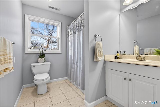 72 Broadmere Road, Stratford, CT 06614