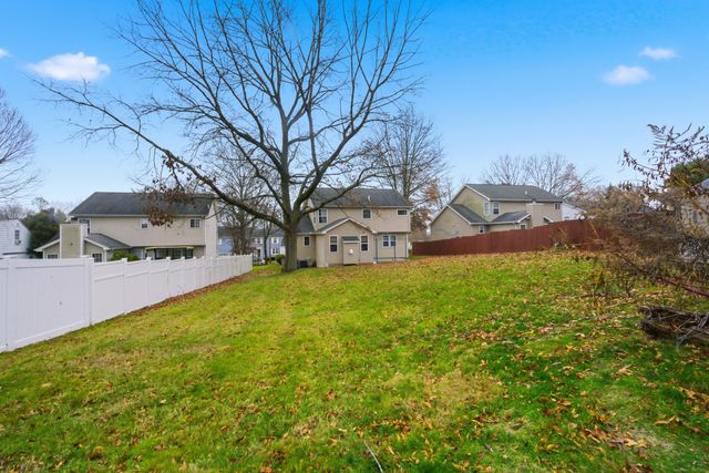 72 Broadmere Road, Stratford, CT 06614