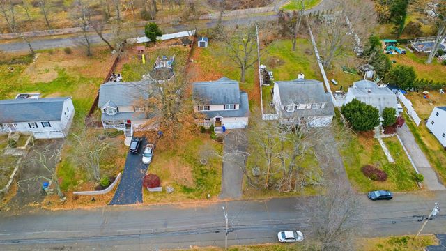 72 Broadmere Road, Stratford, CT 06614