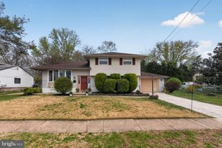 16 ALBERT RD, Glendora, NJ 08029