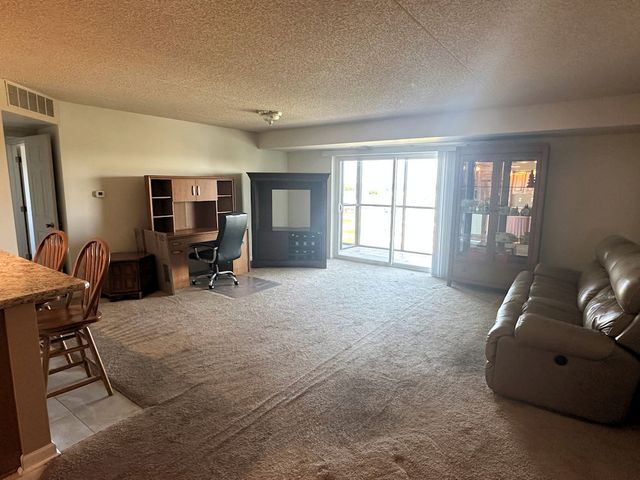 1133 N 7th Street 806, Rochelle, IL 61068