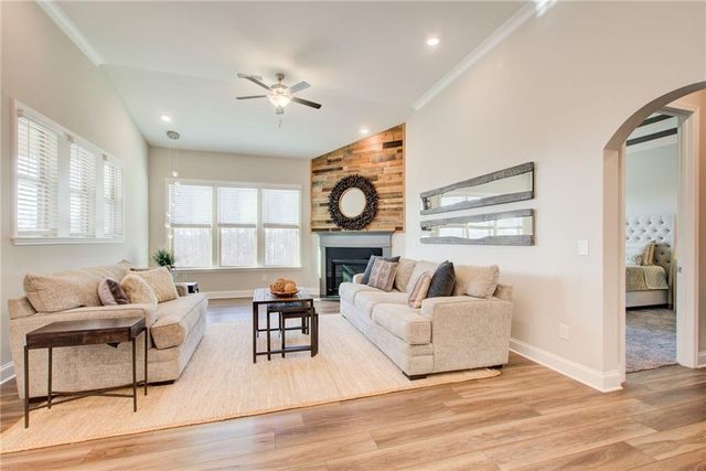 2665 Crowbrook Way, Cumming, GA 30040