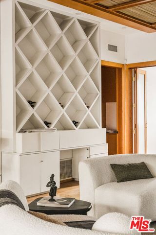 120 PACIFIC Avenue, Venice, CA 90291