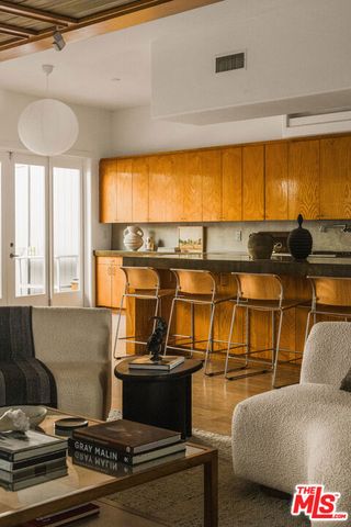 120 PACIFIC Avenue, Venice, CA 90291