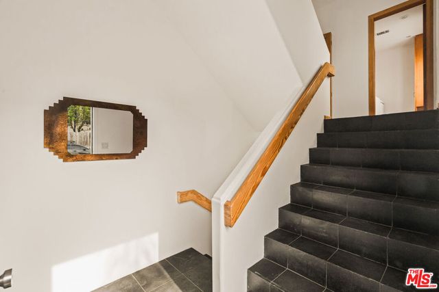 120 PACIFIC Avenue, Venice, CA 90291