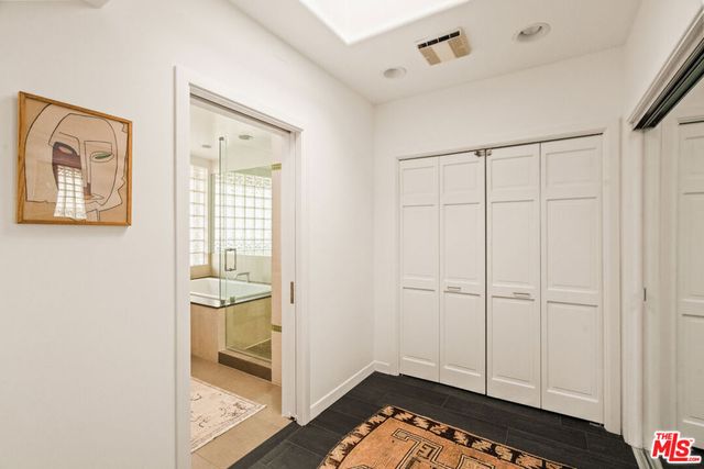 120 PACIFIC Avenue, Venice, CA 90291