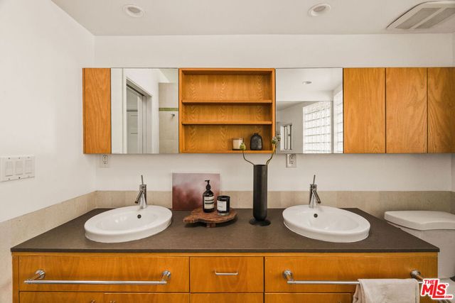 120 PACIFIC Avenue, Venice, CA 90291