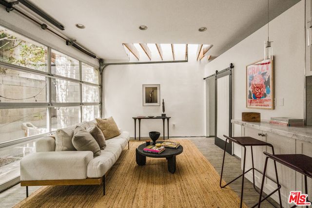 120 PACIFIC Avenue, Venice, CA 90291