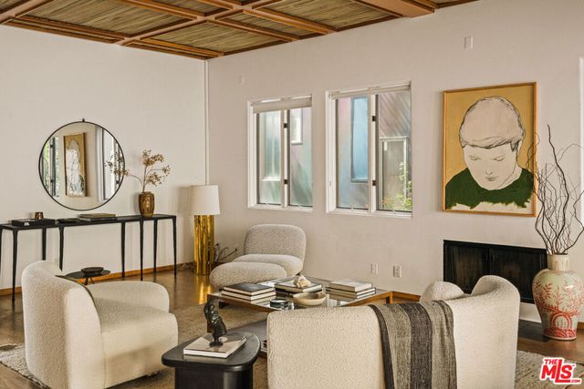 120 PACIFIC Avenue, Venice, CA 90291