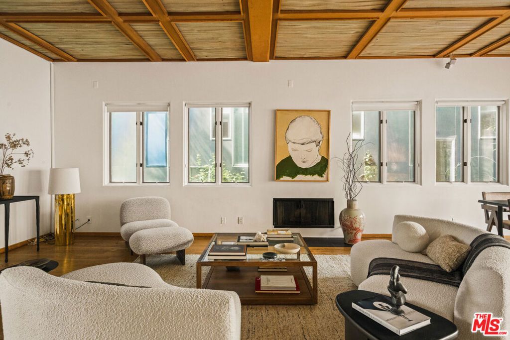 120 PACIFIC Avenue, Venice, CA 90291