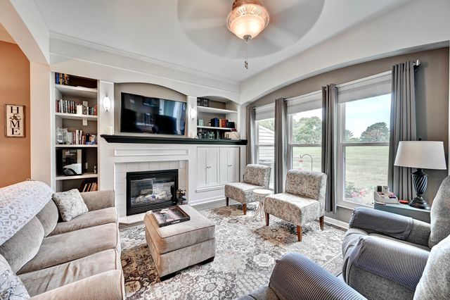 5804 Bunkers Avenue, 102B, Burlington, KY 41005